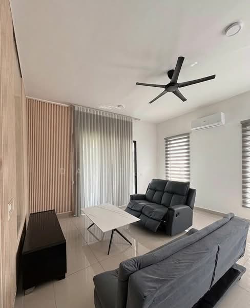Rumah Bandar untuk Disewa di Eco Ardence (Setia Alam) - David Yap - Living Room - PropertyGuru.com.my