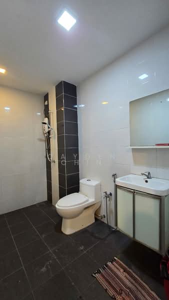 Servis Apartment untuk Disewa di Silk Sky - Cayden Chin - Bathroom - PropertyGuru.com.my