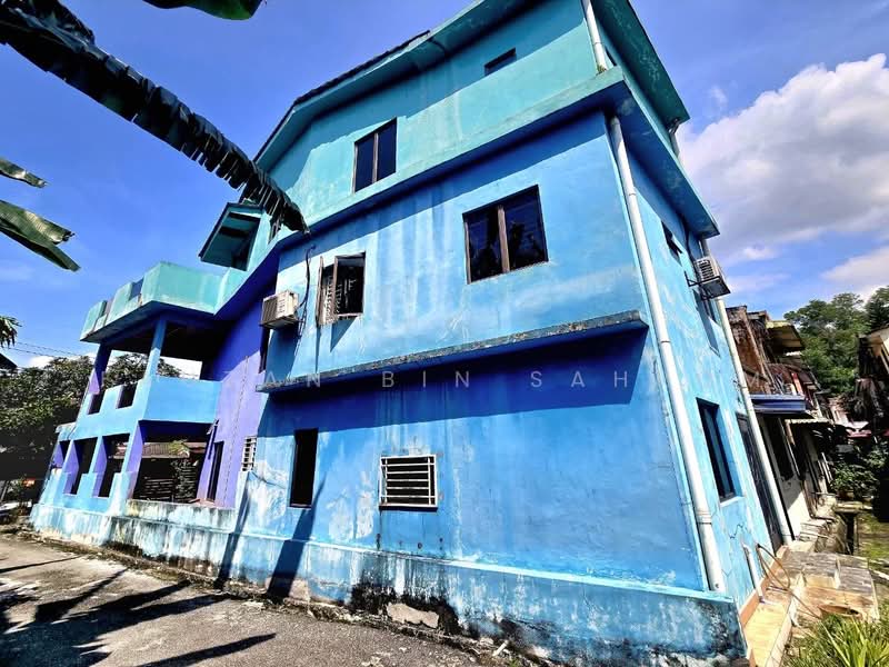 3-storey Terraced House for Sale in Taman Keramat Permai (Ulu Kelang) - Fauzan bin Sahrom - PropertyGuru.com.my
