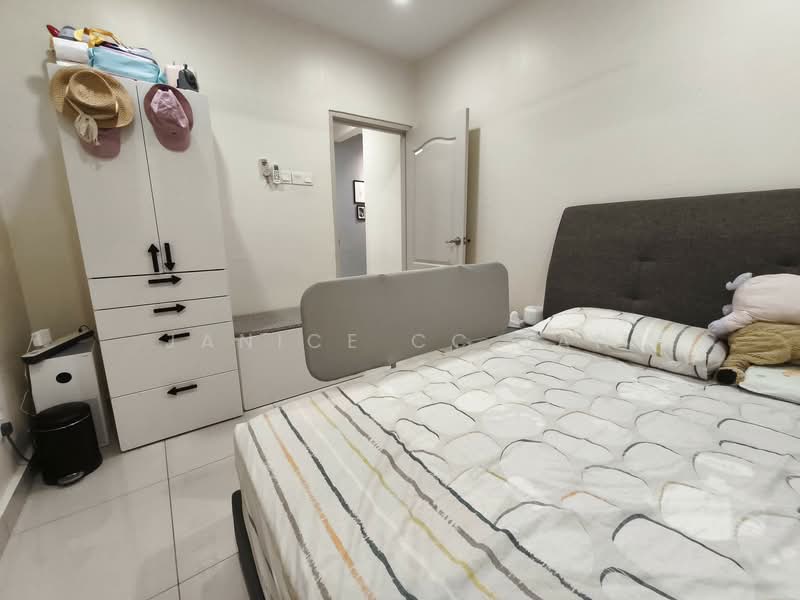 Condominium for Rent at Atmosfera Kondominium - Janice CC Tan - Bedroom - PropertyGuru.com.my