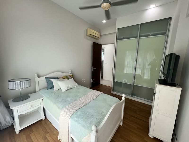 Kondominium untuk Disewa di Bayu Ferringhi Condominiums - Danick Teoh - Bedroom - PropertyGuru.com.my