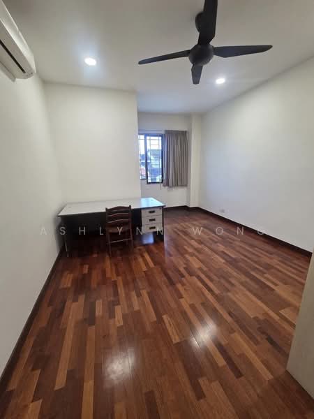 Rumah Teres 3 Tingkat untuk Disewa di Desa Parkcity (Kuala Lumpur) - Ashlynn Wong - Study - PropertyGuru.com.my