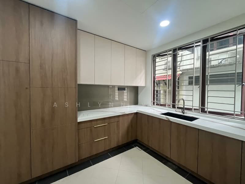 Rumah Teres 3 Tingkat untuk Disewa di Desa Parkcity (Kuala Lumpur) - Ashlynn Wong - Kitchen - PropertyGuru.com.my