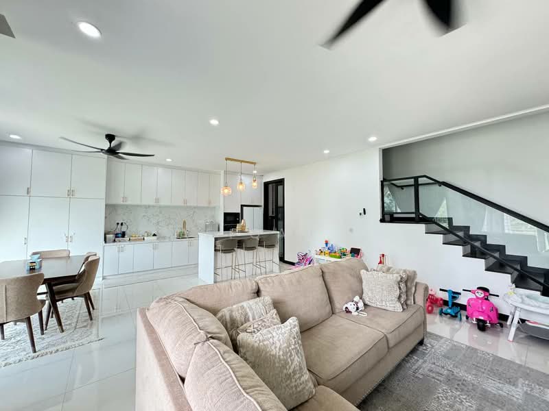 3-storey Terraced House for Sale in Denai Alam (Shah Alam) - Afiqah . - PropertyGuru.com.my