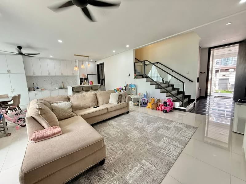 3-storey Terraced House for Sale in Denai Alam (Shah Alam) - Afiqah zaidi - PropertyGuru.com.my