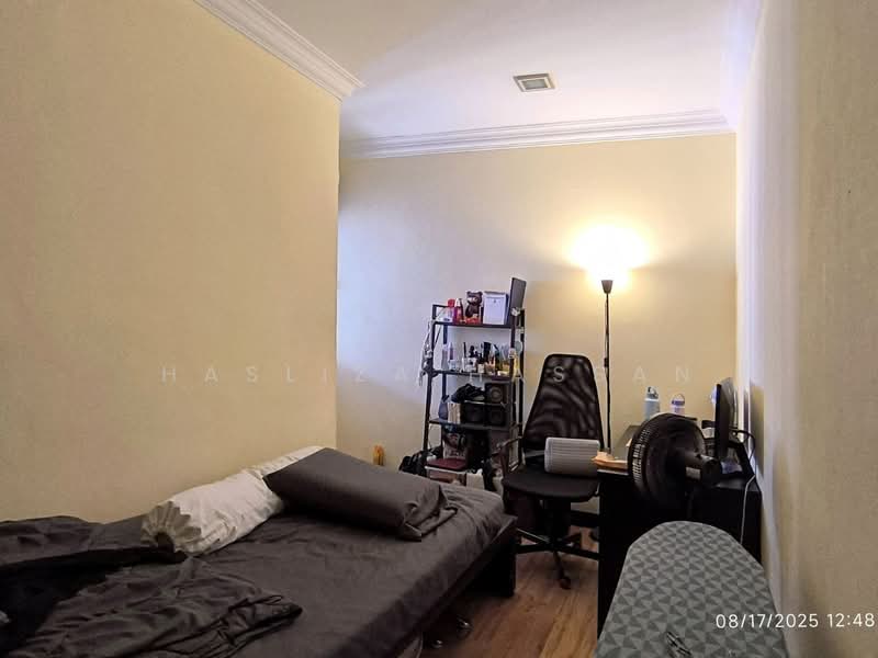 Apartment for Sale at Tasik Heights Apartment - Hasliza Hassan - Bedroom - PropertyGuru.com.my