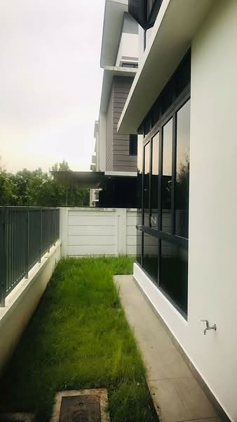 Rumah Berkembar untuk Dijual di Horizon Hills (Iskandar Puteri (Nusajaya)) - Kelvin Chee - Exterior - PropertyGuru.com.my