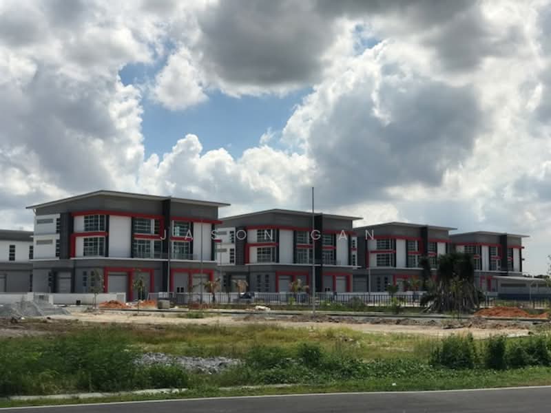 Semi-D Factory for Sale in Taman Perindustrian Puchong (Puchong) - Jason Gan - Exterior - PropertyGuru.com.my