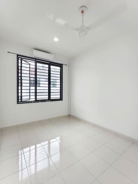 2-storey Terraced House for Sale in Taman Austin Duta (Tebrau) - Tim Chong - PropertyGuru.com.my