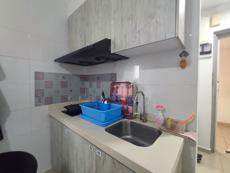Condominium for Rent at The Edge Residence - Kfong Lee - Kitchen - PropertyGuru.com.my