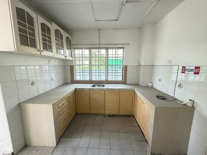 Bungalow for Sale in Bandar Country Homes (Rawang) - Vikram . - Kitchen - PropertyGuru.com.my