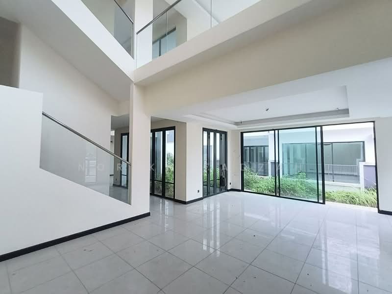Rumah Teres 3 Tingkat untuk Dijual di Shah Alam (Selangor) - Nor Khafadzah - Living Room - PropertyGuru.com.my