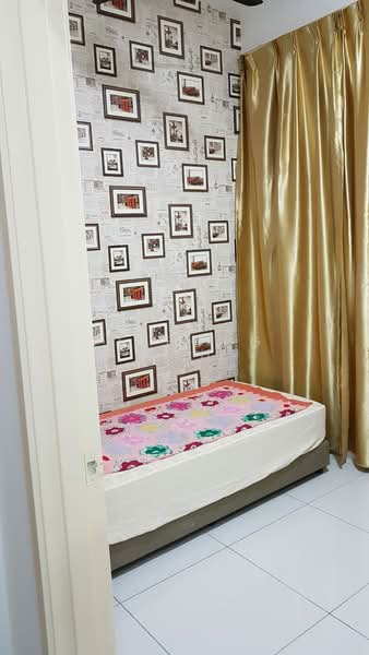 Service Residence for Sale at D'Summit Residences - Ee Fong Toh - Bedroom - PropertyGuru.com.my