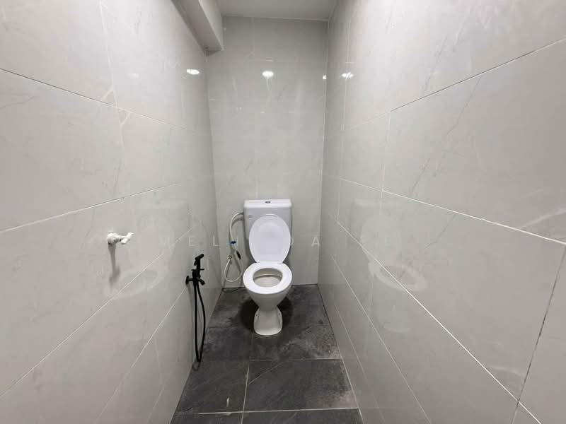 Rumah Teres 2 Tingkat untuk Dijual di Taman Plentong Baru (Masai) - Melinda Ee - Bathroom - PropertyGuru.com.my