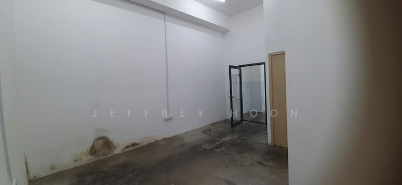Shop for Rent in Taman United (Jalan Klang Lama (Old Klang Road)) - Jeffrey Hoon - Interior - PropertyGuru.com.my