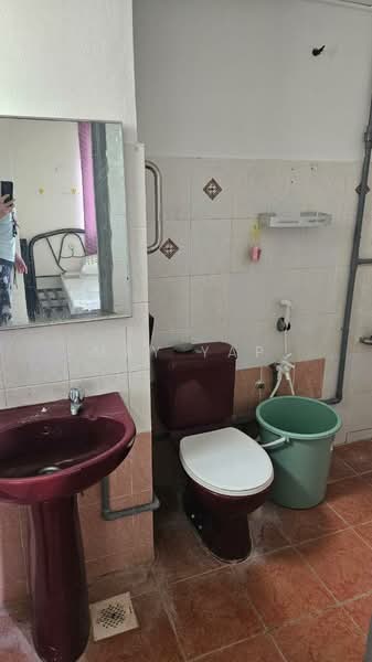Condominium for Rent at Vista Komanwel C - May Yap - Bathroom - PropertyGuru.com.my