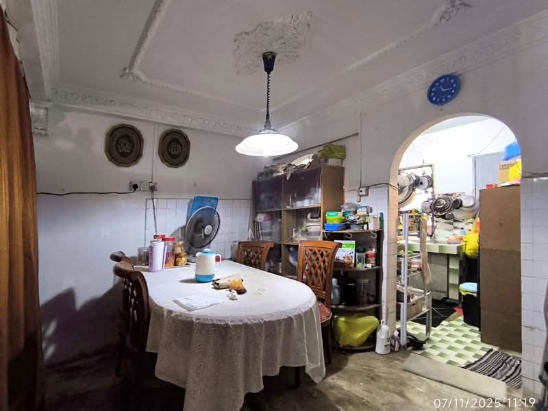 Rumah Teres 2 Tingkat untuk Dijual di Ampang (Selangor) - Hasliza Hassan - Dining Room - PropertyGuru.com.my