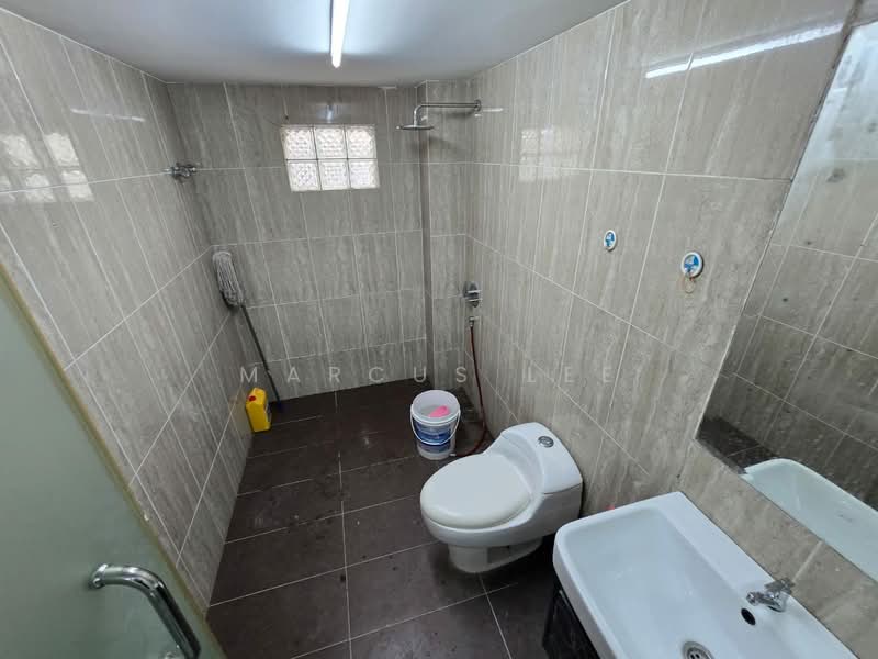 Rumah Teres 3.5 Tingkat untuk Dijual di Selayang (Selangor) - Marcus Lee - Bathroom - PropertyGuru.com.my