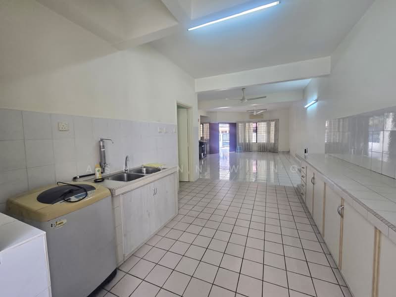 Terraced House for Rent in Bandar Utama (Selangor) - Ashlynn Wong - Kitchen - PropertyGuru.com.my