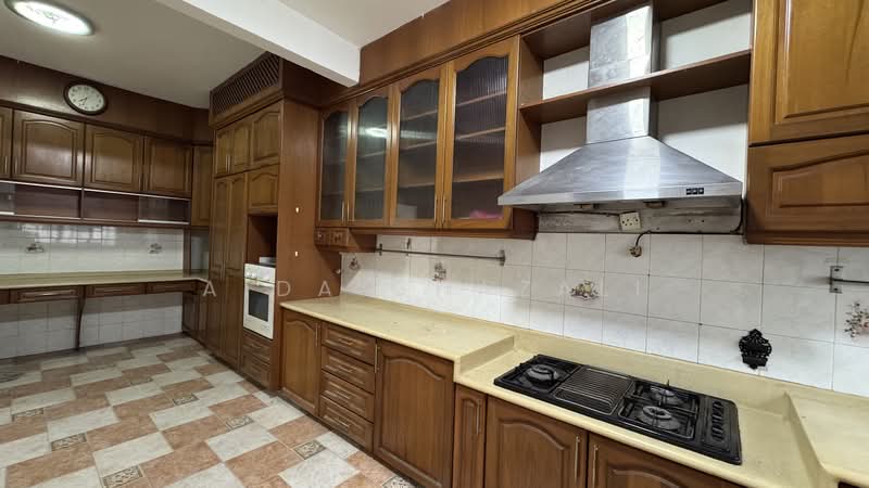 2-storey Terraced House for Sale in Taman Bukit Maluri (Kepong) - Aida Ghazali - Kitchen - PropertyGuru.com.my