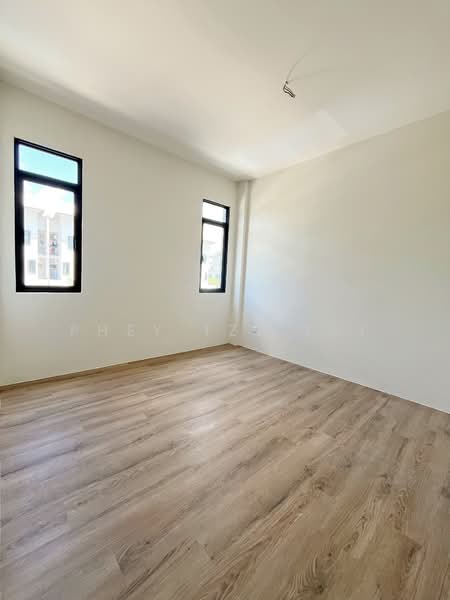 Townhouse for Sale in Batu Kawah New Township (Kuching) - Phey Tze Tay - PropertyGuru.com.my