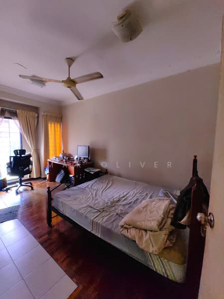 3-storey Terraced House for Sale in Taman Esplanad (Bukit Jalil) - Mak Oliver - Bedroom - PropertyGuru.com.my