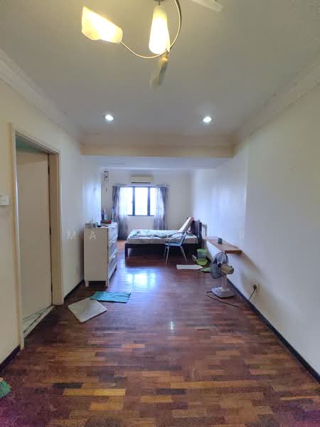 3-storey Terraced House for Sale in Taman Esplanad (Bukit Jalil) - Mak Oliver - Bedroom - PropertyGuru.com.my
