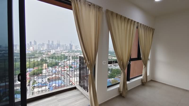 Kondominium untuk Disewa di EdgeWood Residences @ SkySanctuary - Ethan Chin - Balcony - PropertyGuru.com.my