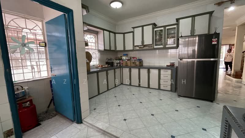 2-storey Terraced House for Sale in Usj 16 (Subang Jaya) - Aziz Abdullah - PropertyGuru.com.my