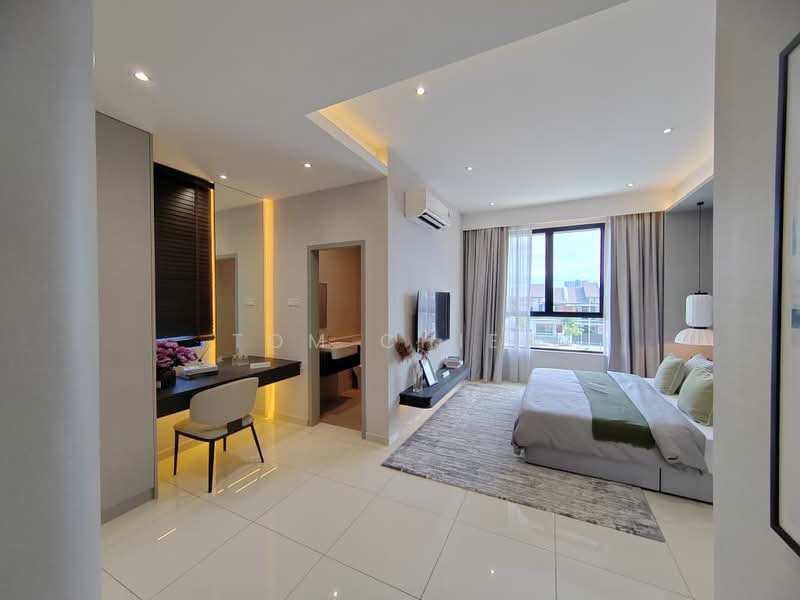 Rumah Teres 2 Tingkat untuk Dijual di Taman Mount Austin (Tebrau) - Tom Chiew - Bedroom - PropertyGuru.com.my