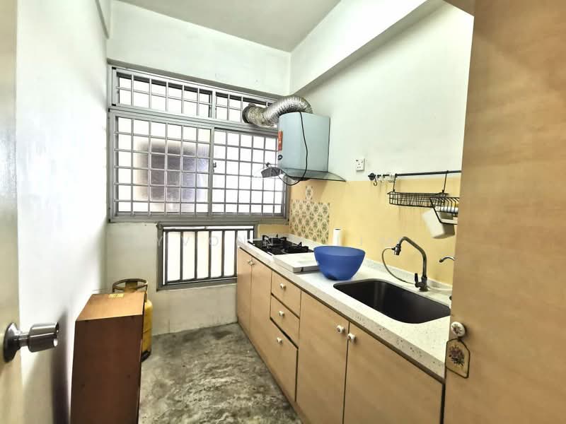 Pangsapuri untuk Dijual di Putri Ria - Yvonne Lim - Kitchen - PropertyGuru.com.my
