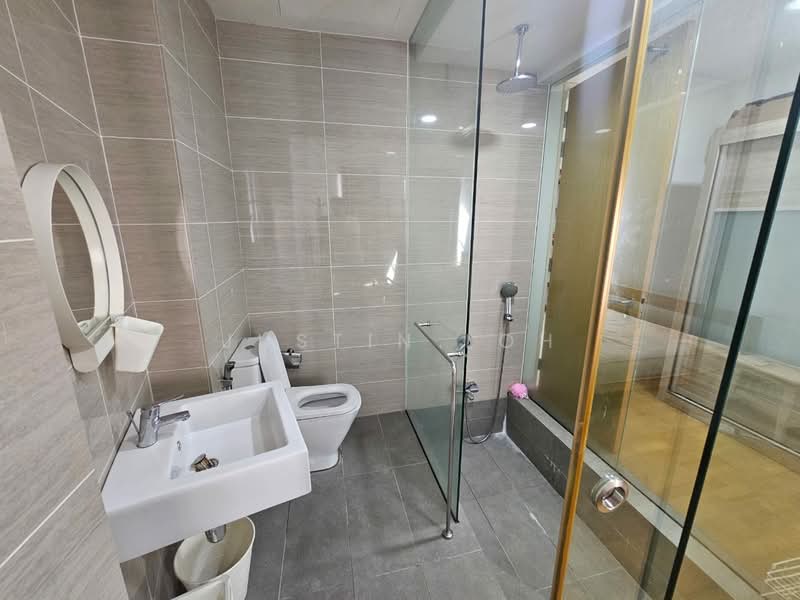 Servis Apartment untuk Disewa di Setia SKY Residences - Justin Loh - Bathroom - PropertyGuru.com.my