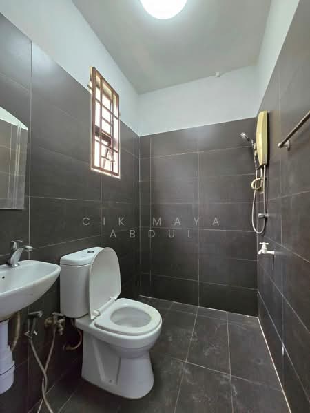 2-storey Terraced House for Sale in Ampang Saujana (Ampang) - Cik Maya Abdul - Bathroom - PropertyGuru.com.my