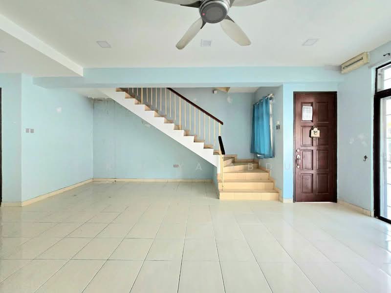 2-storey Terraced House for Sale in Ampang Saujana (Ampang) - Cik Maya Abdul - Living Room - PropertyGuru.com.my