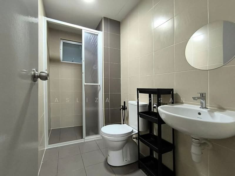 Pangsapuri untuk Disewa di PPR Salak Selatan - Hasliza Hassan - Bathroom - PropertyGuru.com.my