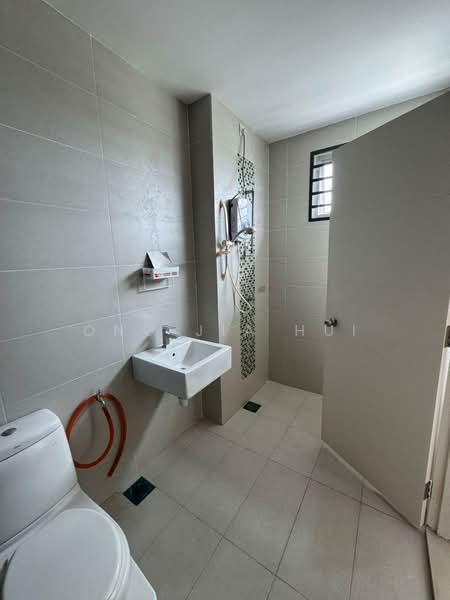 2-storey Terraced House for Sale in Bandar Sri Sendayan (Negeri Sembilan) - Ong Jia Hui - Bathroom - PropertyGuru.com.my