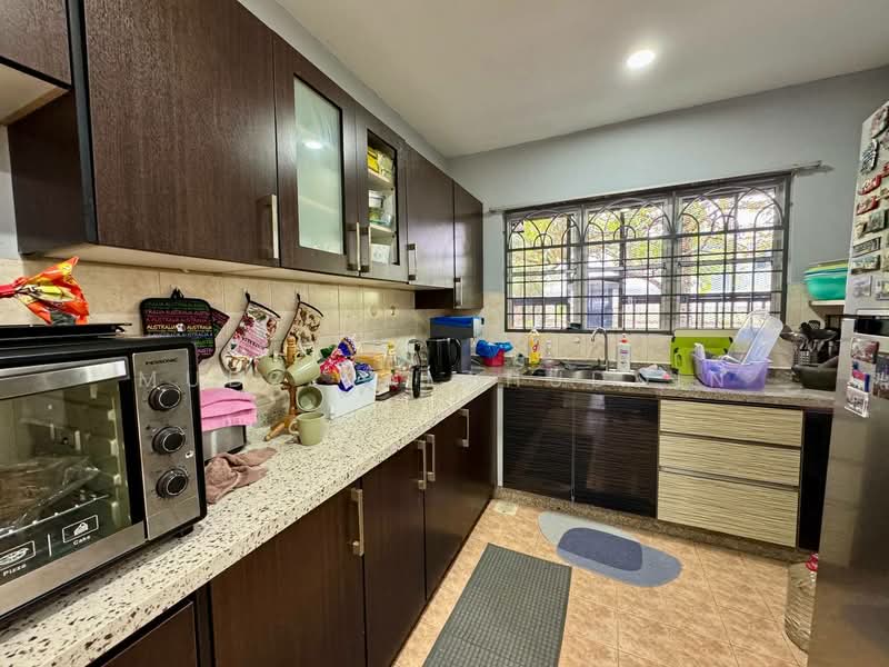 2-storey Terraced House for Sale in Bukit Jelutong (Shah Alam) - Mudz Salahuddin - Kitchen - PropertyGuru.com.my