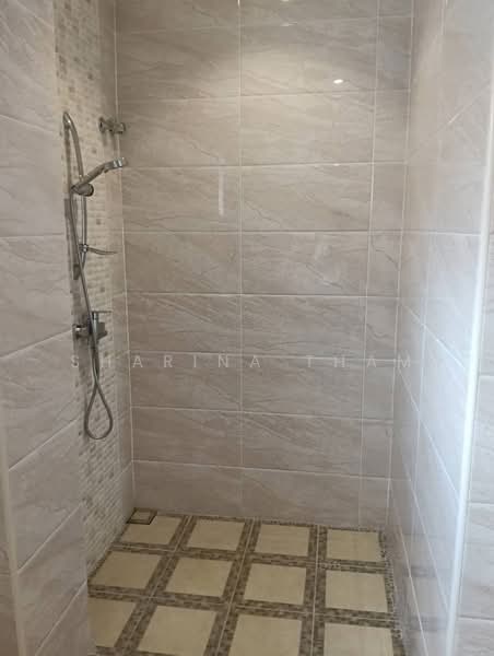 Rumah Banglo untuk Dijual di Taman United (Jalan Klang Lama (Old Klang Road)) - Sharina Tham - Bathroom - PropertyGuru.com.my
