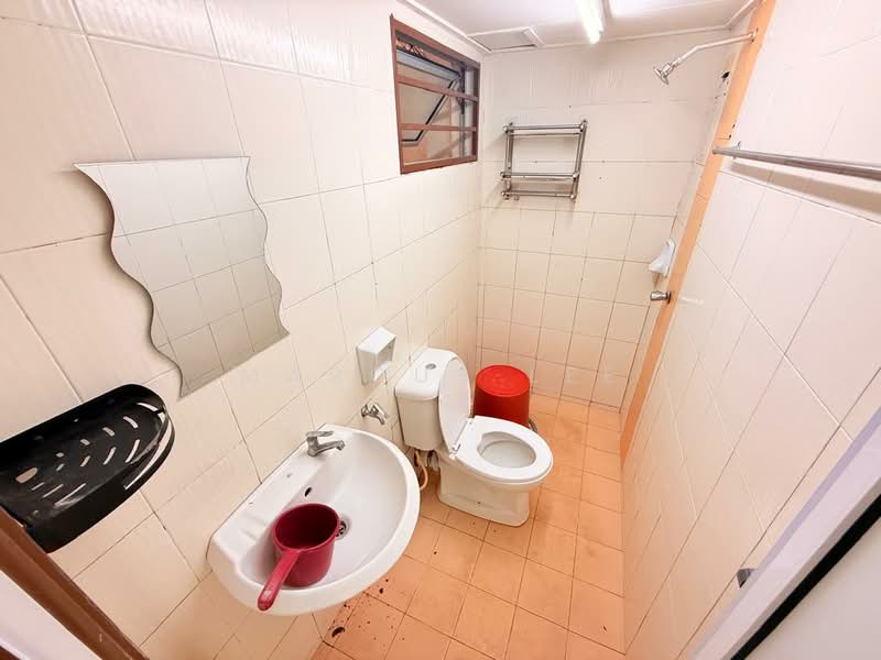 Rumah Bandar untuk Dijual di Batu Caves (Selangor) - Marcus Lee - Bathroom - PropertyGuru.com.my