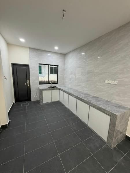 1-storey Terraced House for Sale in Taman Bestari Indah (Ulu Tiram) - Wil Mong - Kitchen - PropertyGuru.com.my