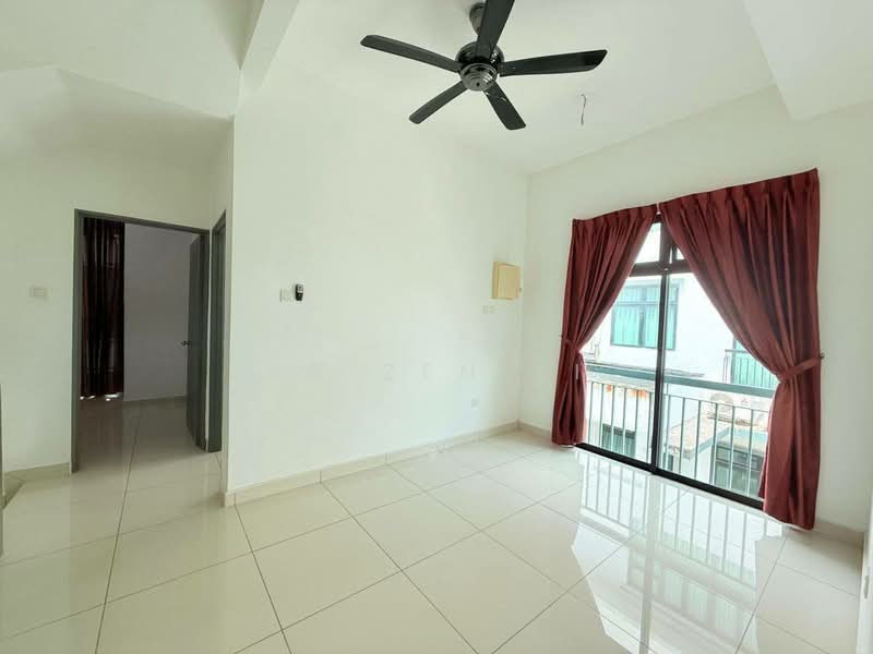 Cluster House for Sale in Skudai (Johor) - NG ZEN XI - Living Room - PropertyGuru.com.my