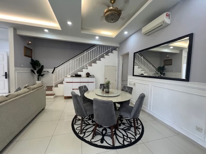 Cluster House for Sale in Eco Majestic (Semenyih) - Angeline LIEW - Dining Room - PropertyGuru.com.my