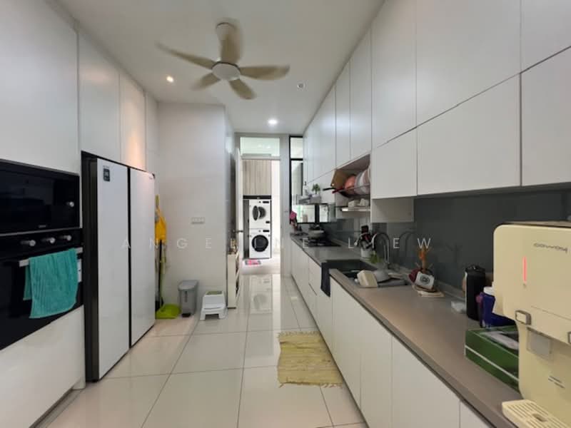 Cluster House for Sale in Eco Majestic (Semenyih) - Angeline LIEW - Kitchen - PropertyGuru.com.my
