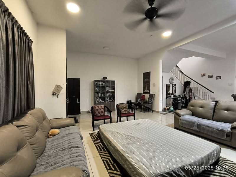 2-storey Terraced House for Sale in Bangi (Selangor) - Hasliza Hassan - Living Room - PropertyGuru.com.my