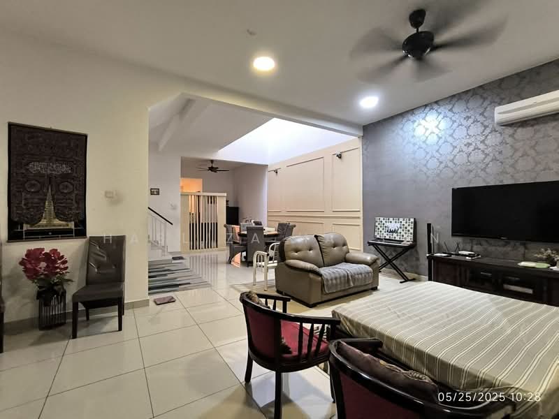 2-storey Terraced House for Sale in Bangi (Selangor) - Hasliza Hassan - Living Room - PropertyGuru.com.my