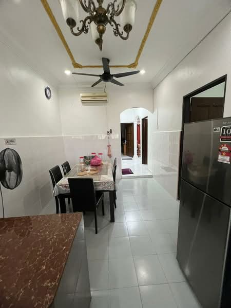 1-storey Terraced House for Sale in Taman Kota Masai (Pasir Gudang) - Wil Mong - Dining Room - PropertyGuru.com.my