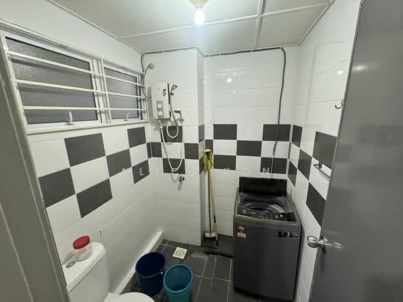 Apartment for Sale at Ensyn Avenue - Alice Kon - Bathroom - PropertyGuru.com.my