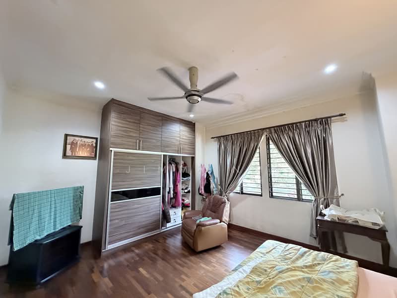 For Sale - Alam Damai
