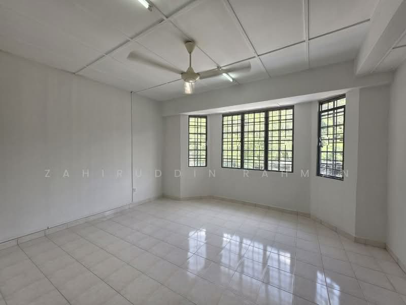 Rumah Teres 2 Tingkat untuk Dijual di Ampang Jaya (Ampang) - Zahiruddin Rahman - Living Room - PropertyGuru.com.my