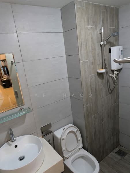 Servis Apartment untuk Disewa di Arte Plus - Afi Haqq - Bathroom - PropertyGuru.com.my
